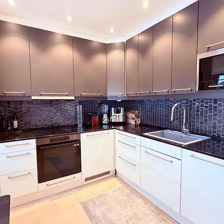 Appartamento Modern Flat Overlooking *