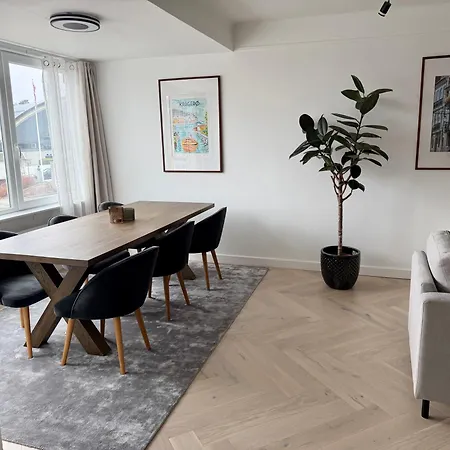 Modern Flat Overlooking *